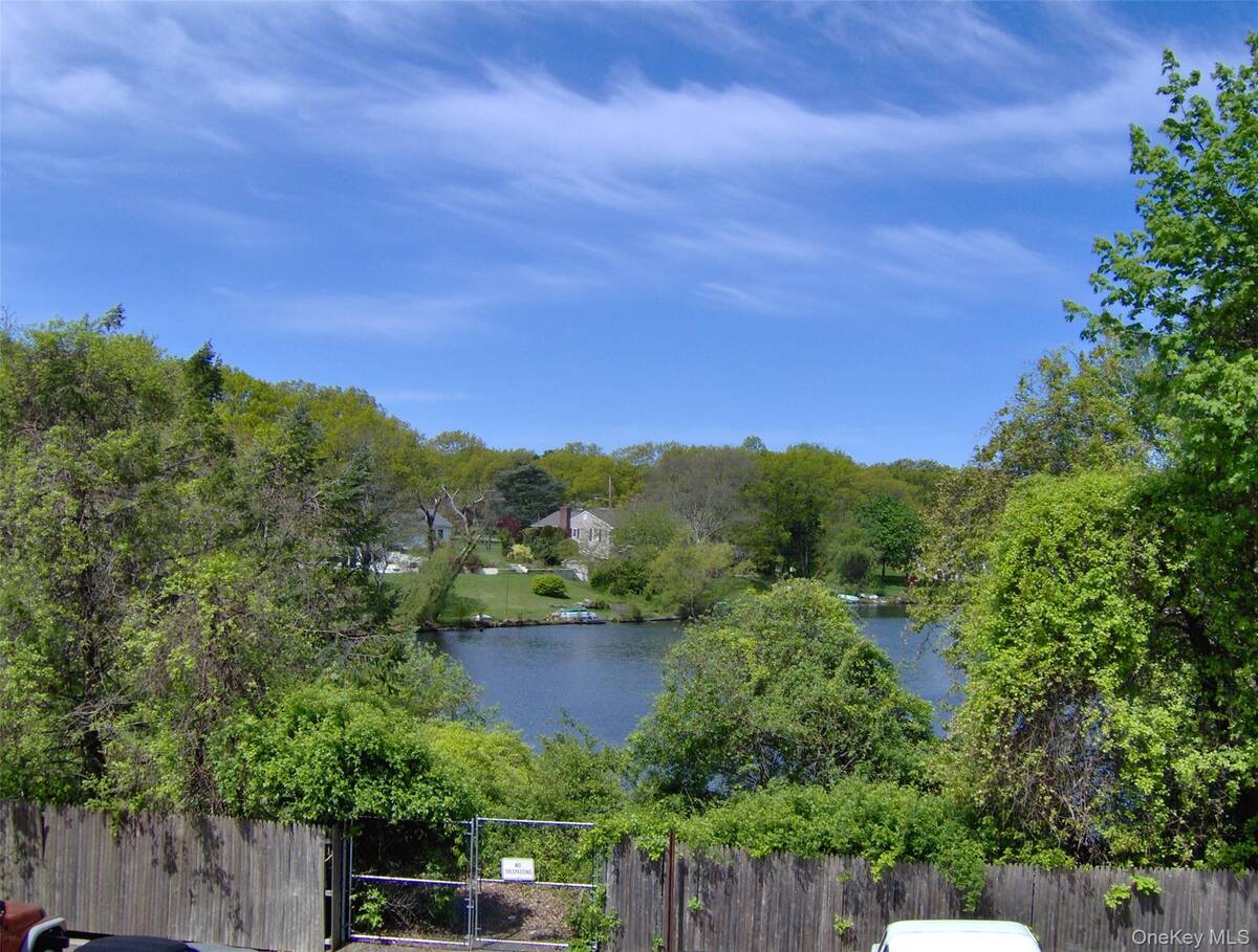 #13 photo, 40-171 W 4th Street, Patchogue , NY 11772