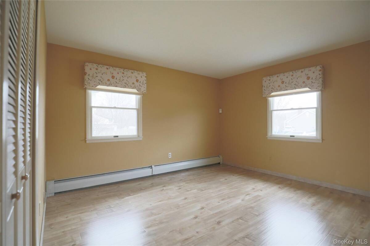 #14 photo, 18 Strathmore Village Drive, South Setauket , NY 11720