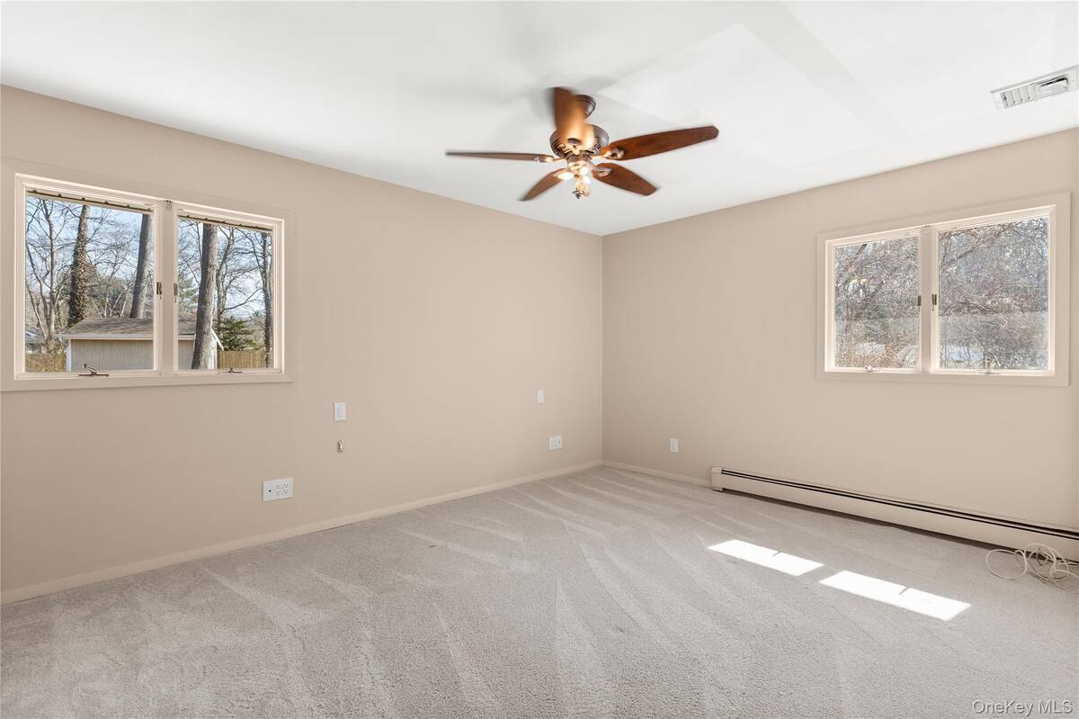 #10 photo, 336 Dix Hills Road, Dix Hills , NY 11747