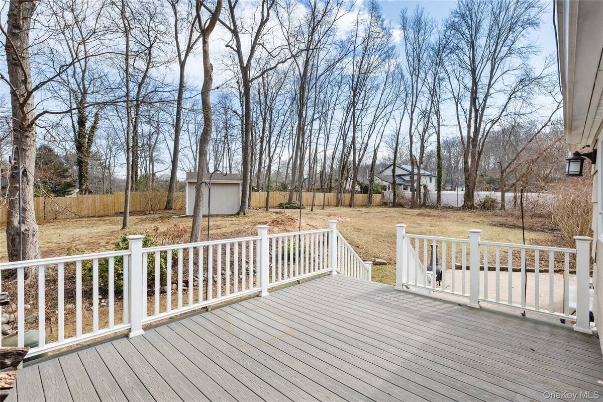 #14 photo, 336 Dix Hills Road, Dix Hills , NY 11747