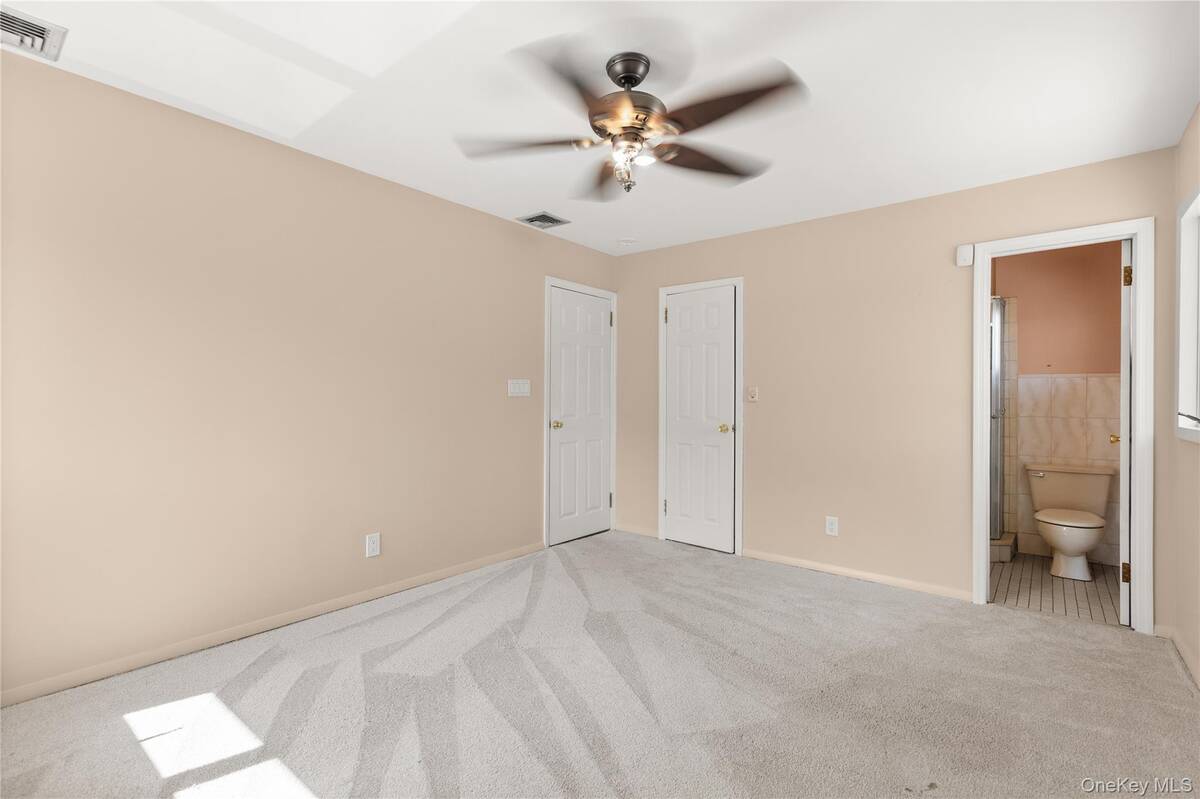 #8 photo, 336 Dix Hills Road, Dix Hills , NY 11747