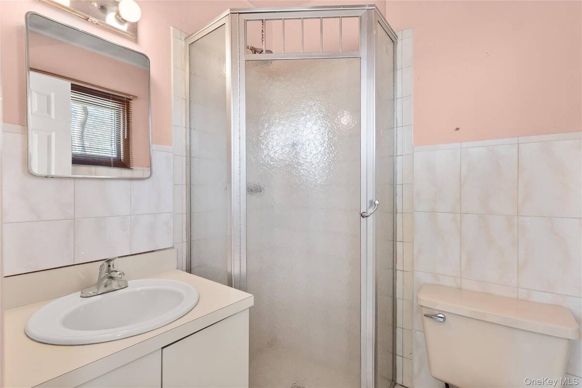 #9 photo, 336 Dix Hills Road, Dix Hills , NY 11747