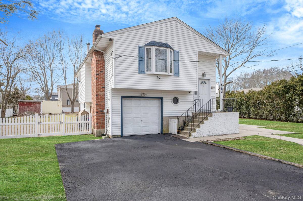 #1 photo, 83 Revilo Avenue, Shirley , NY 11967