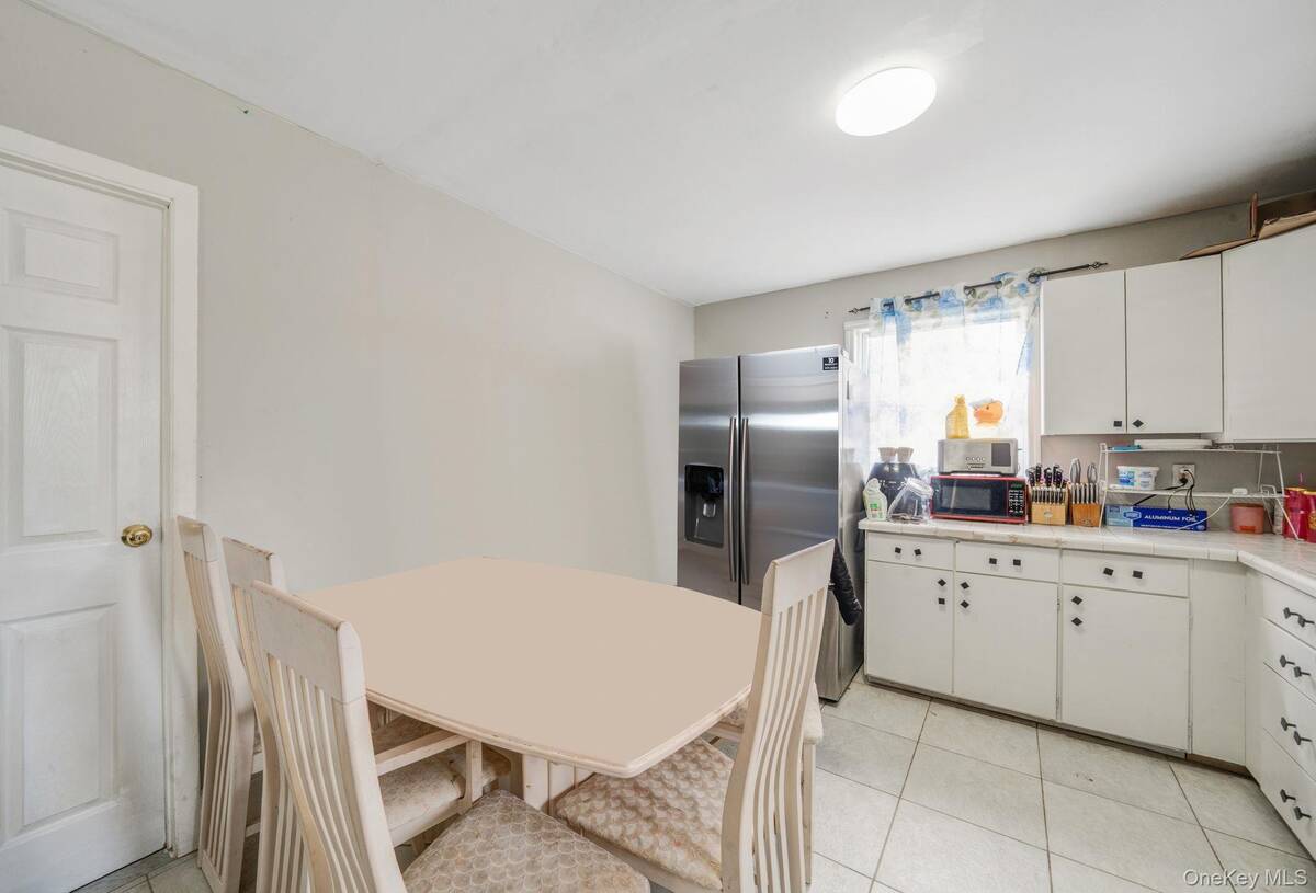 #16 photo, 83 Revilo Avenue, Shirley , NY 11967