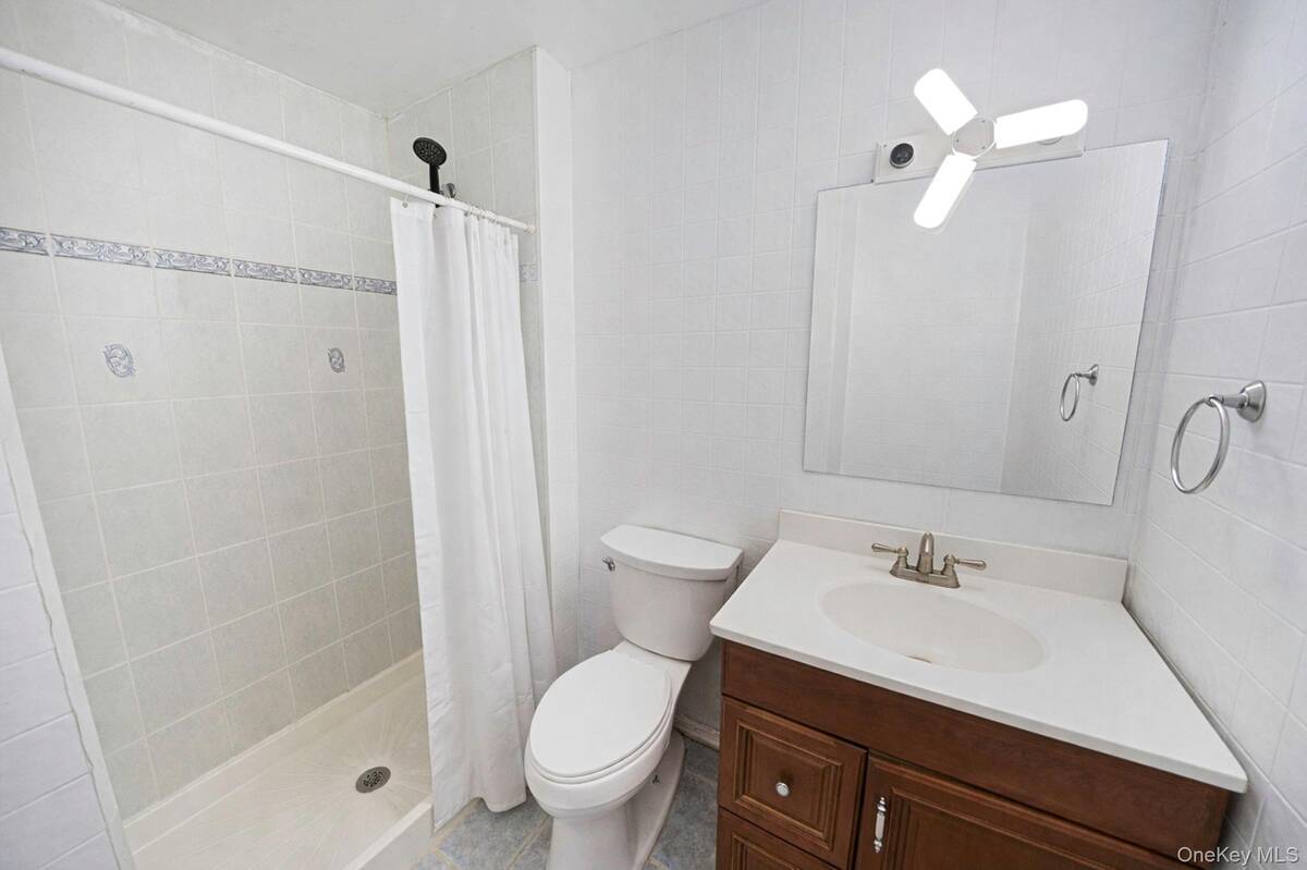 #17 photo, 83 Revilo Avenue, Shirley , NY 11967