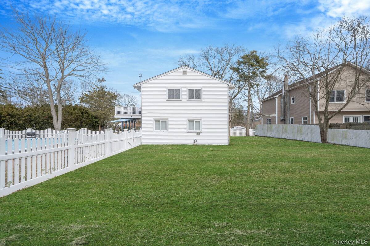 #25 photo, 83 Revilo Avenue, Shirley , NY 11967