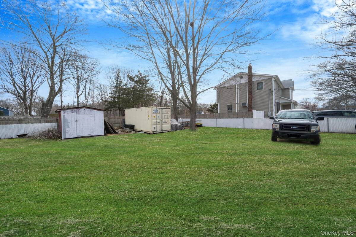 #26 photo, 83 Revilo Avenue, Shirley , NY 11967