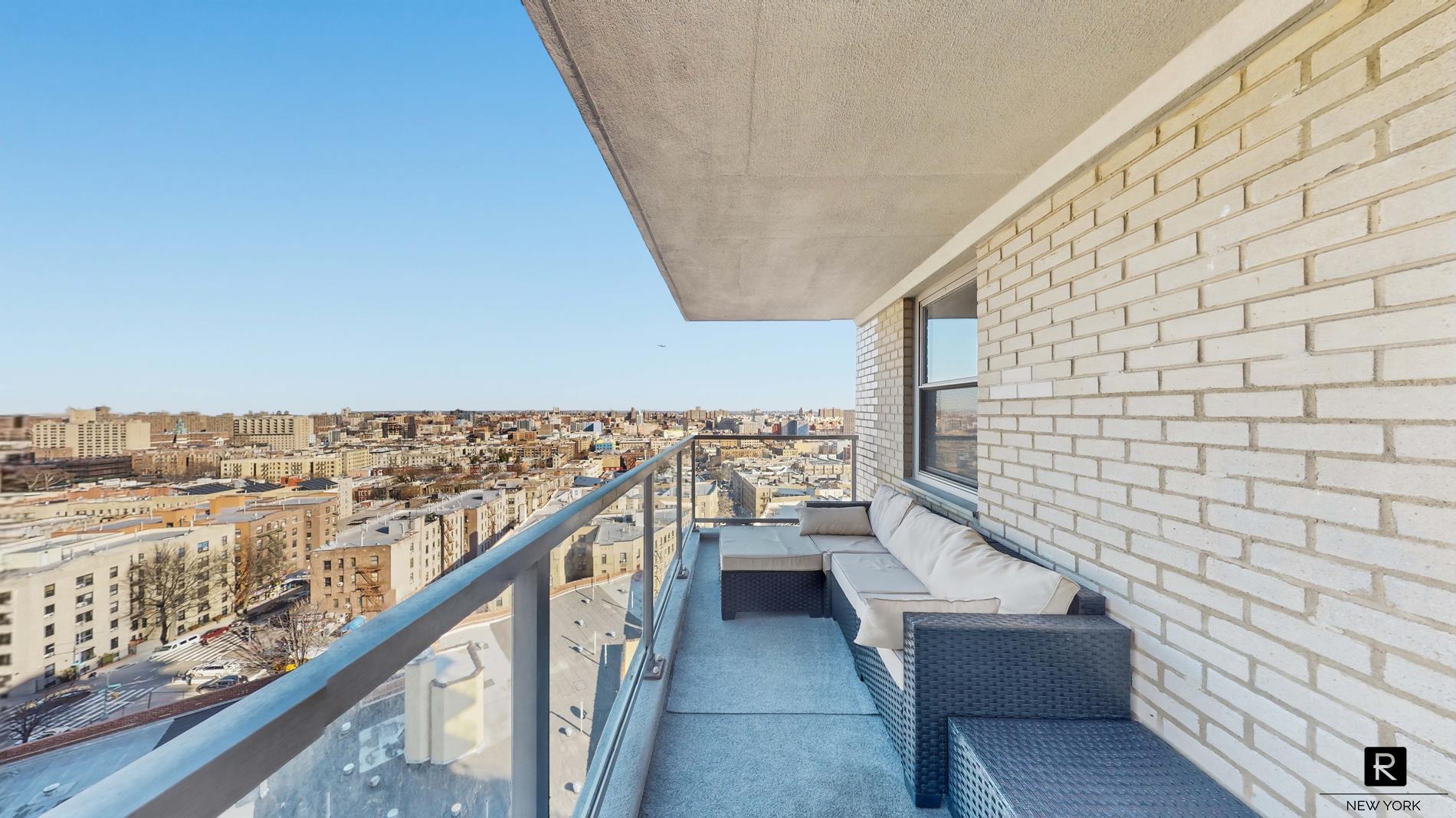 #9 photo, 1020 Grand Concourse, ब्रोंक्स Concourse , NY 10451