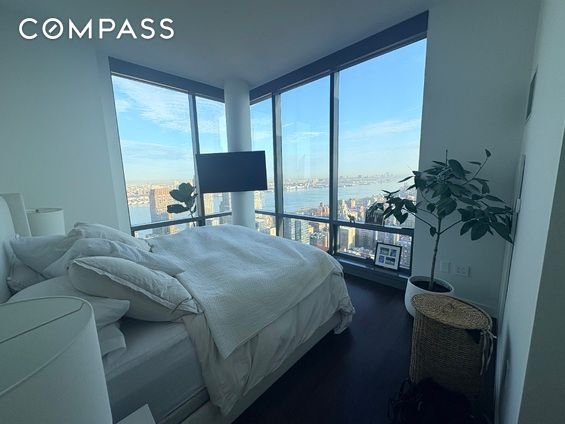 #4 photo, New York City, Upper West Side , NY 10023