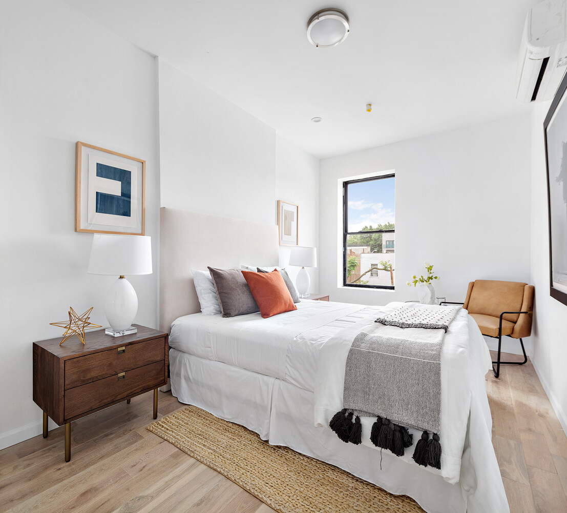 #4 photo, 702 GREENE Avenue, Stuyvesant Heights , NY 11221