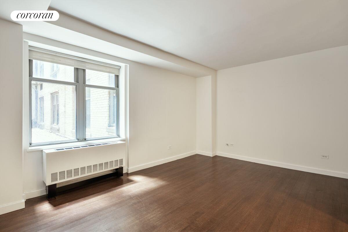 #3 photo, 100 W 58TH Street, Central Park South , NY 10019