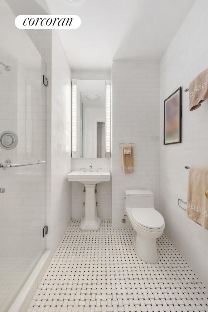 #20 photo, 190 RIVERSIDE Drive, Upper West Side , NY 10024