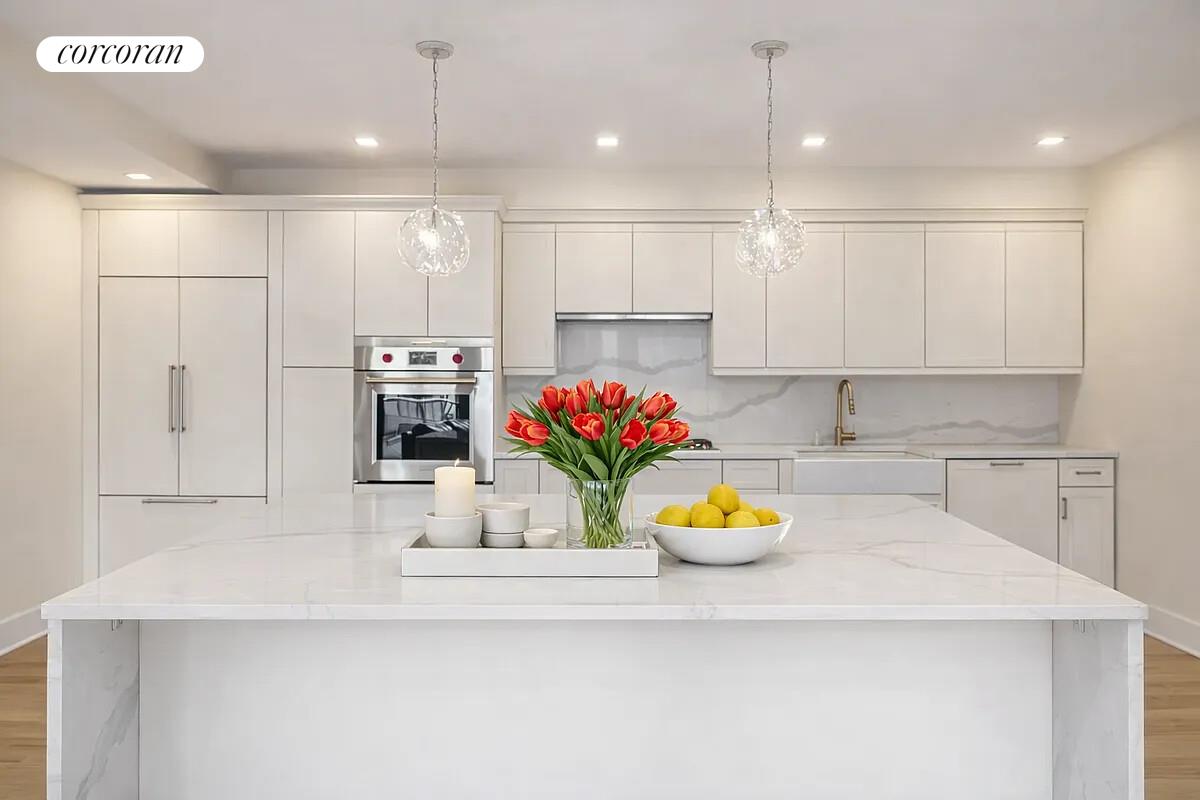 #3 photo, 253 E 62ND Street, マンハッタン Lenox Hill , NY 10065