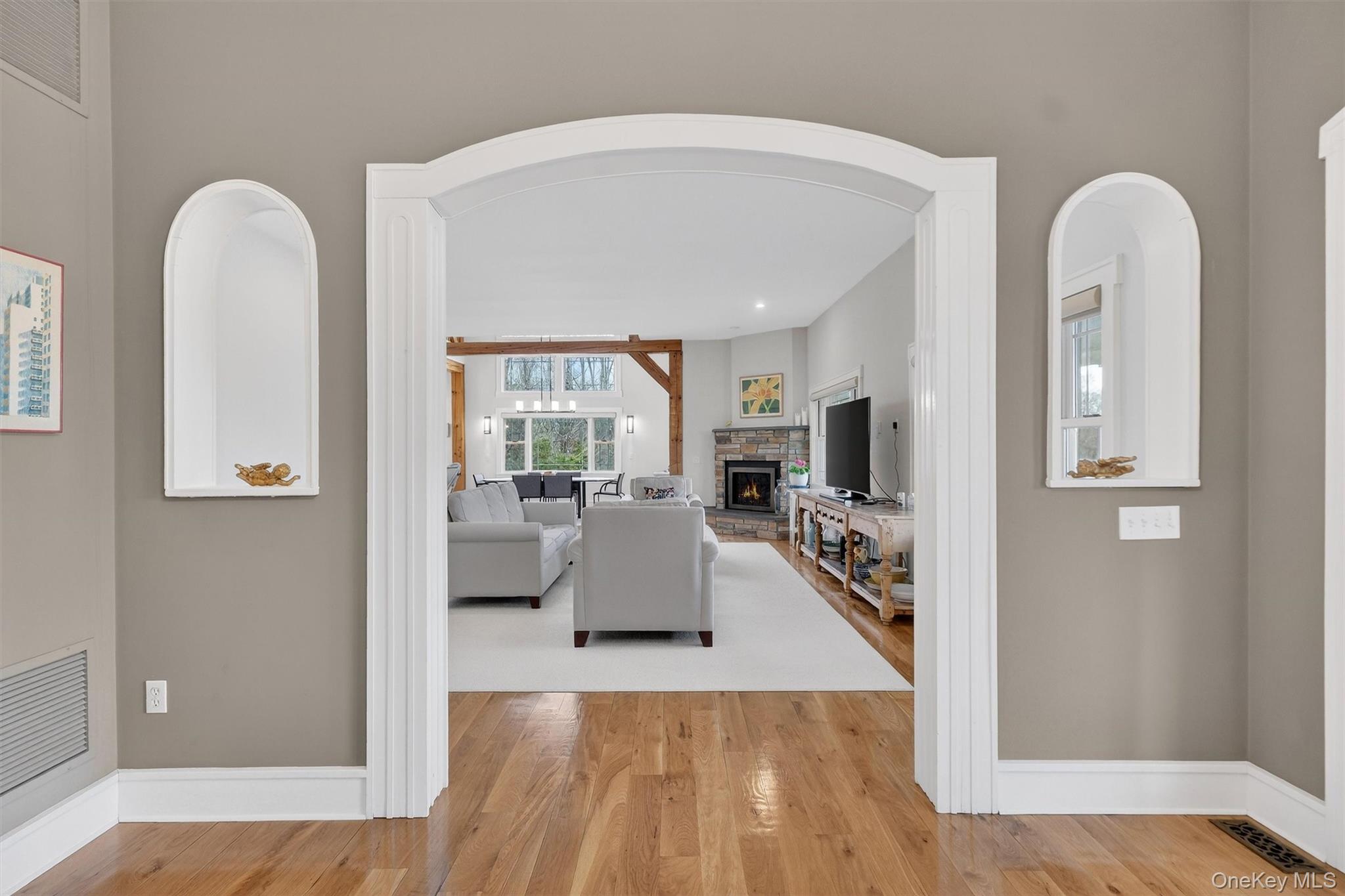 #6 photo, 48 Eastview Lane, Red Hook , NY 12571