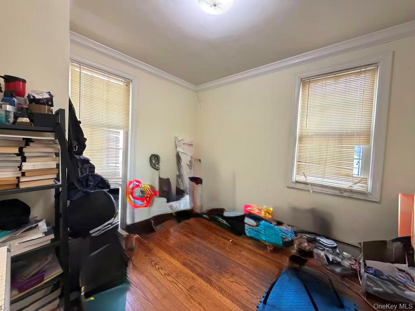 #13 photo, 52-57 84th Street, কুইন্‌স Elmhurst , NY 11373