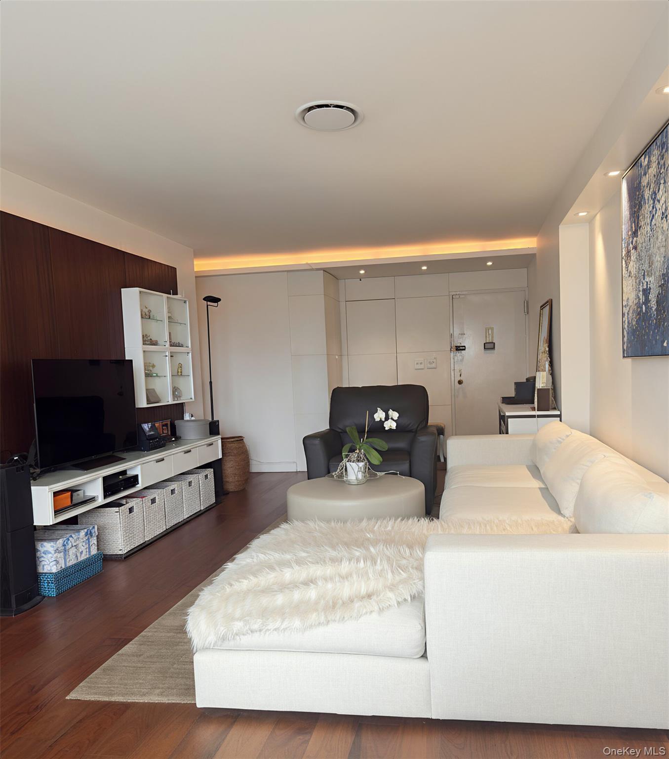 #1 photo, 138-10 Franklin Avenue, Flushing , NY 11355