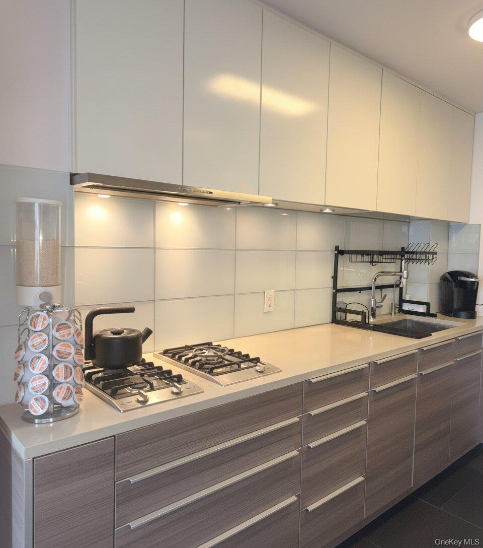 #3 photo, 138-10 Franklin Avenue, Flushing , NY 11355