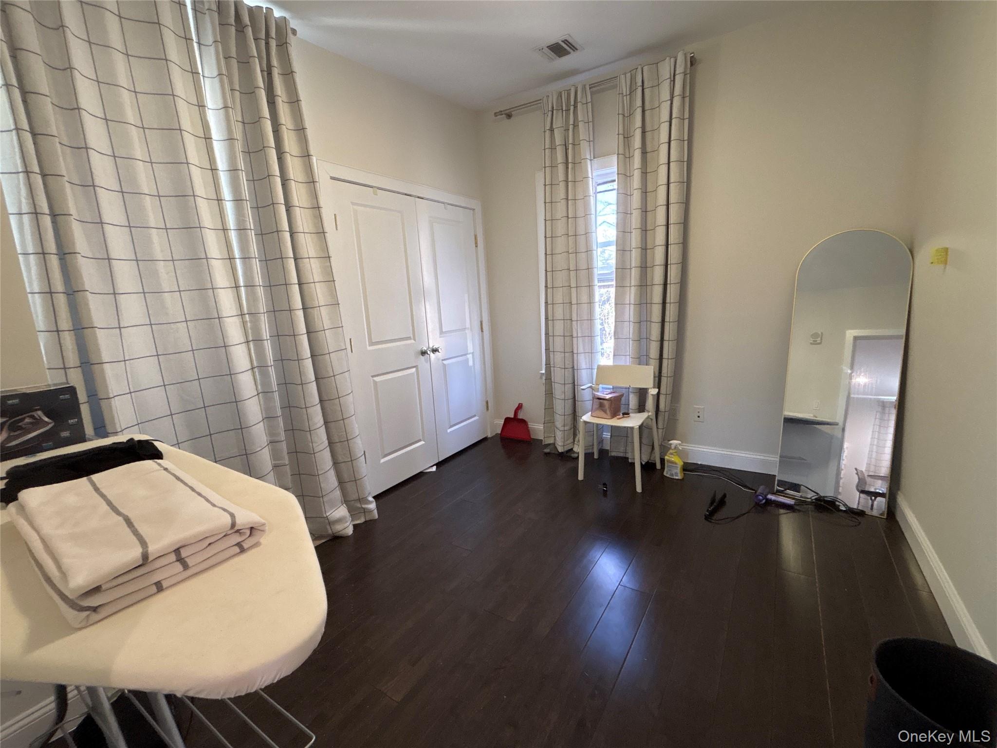 #19 photo, 3 Bryant Avenue, Roslyn , NY 11576