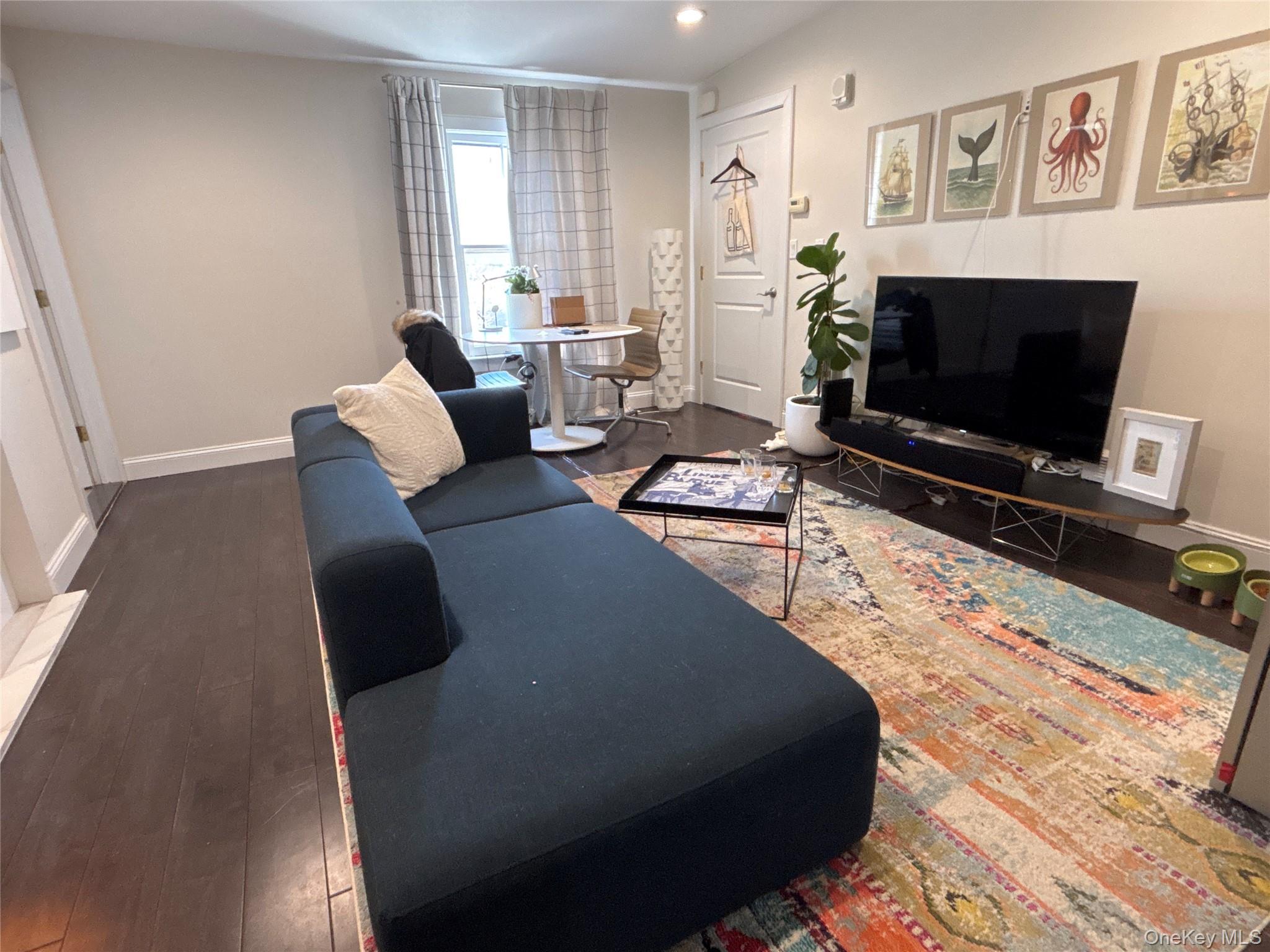 #5 photo, 3 Bryant Avenue, Roslyn , NY 11576