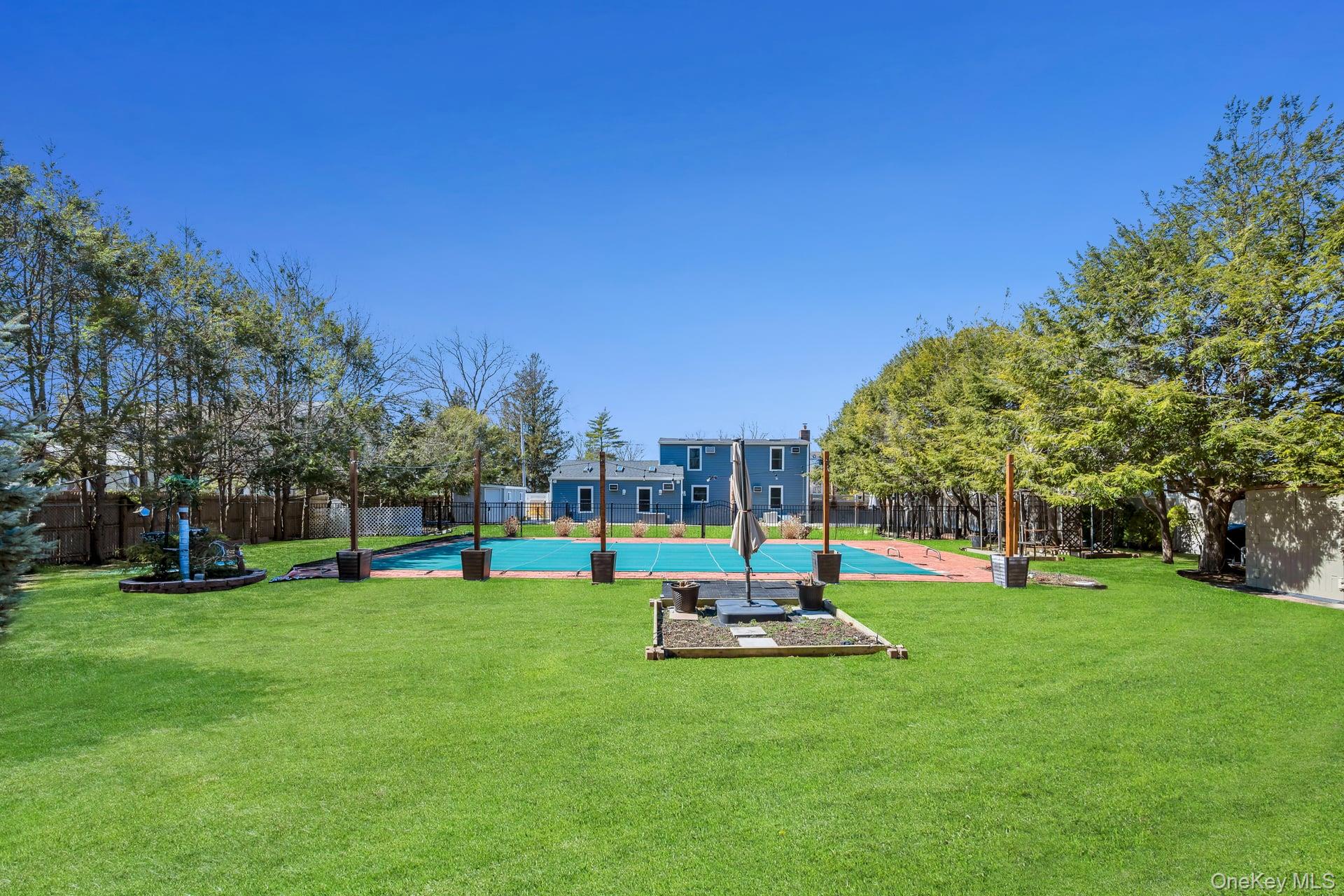 #9 photo, 1659 Lincoln Avenue, Bohemia , NY 11716