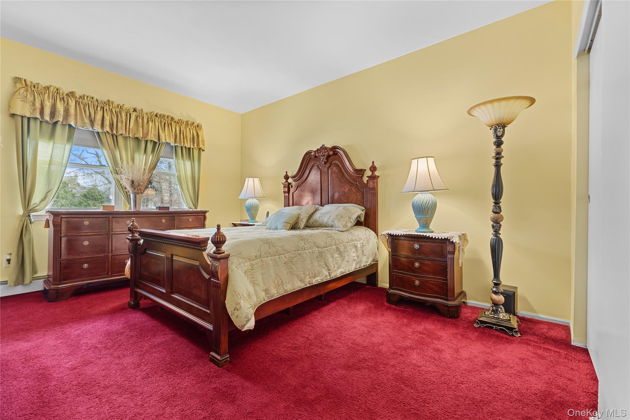 #7 photo, 15 Timber Ridge Drive, Coram , NY 11727