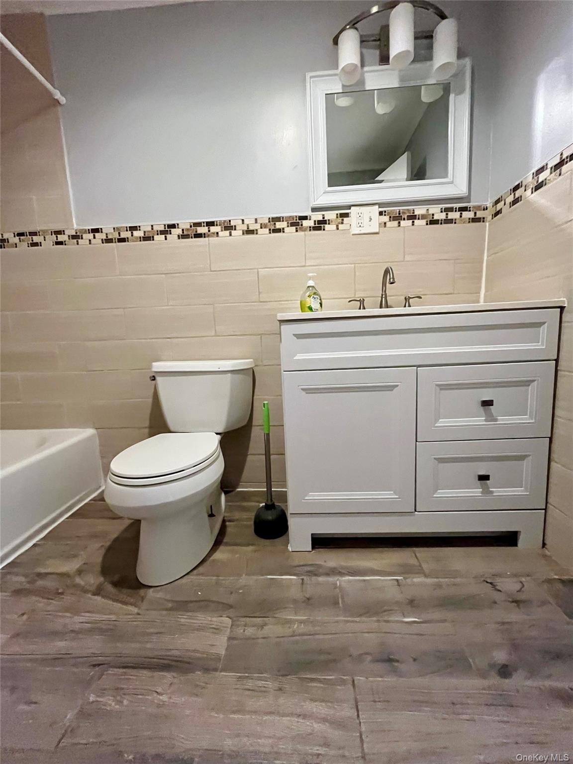 #12 photo, 36 apt # 1 Wallkill Avenue, Middletown , NY 10940