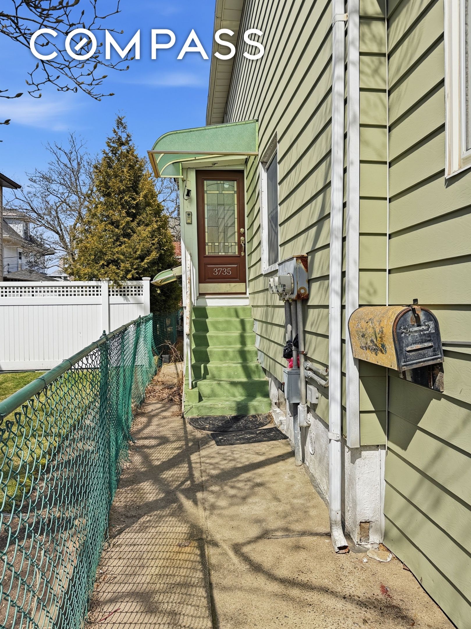 #17 photo, 3735 Oceanic Avenue, Coney Island , NY 11224