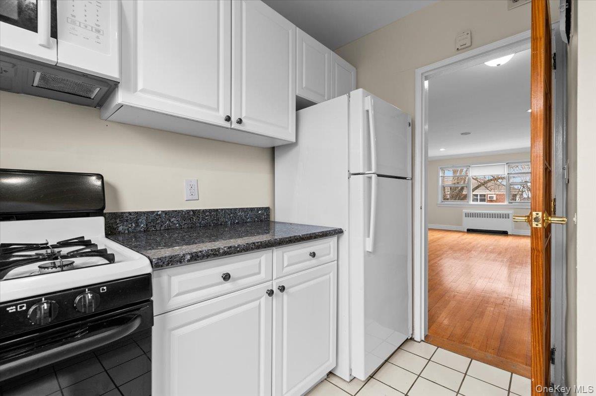 #11 photo, 87-18 Marengo Street, Hollis , NY 11423