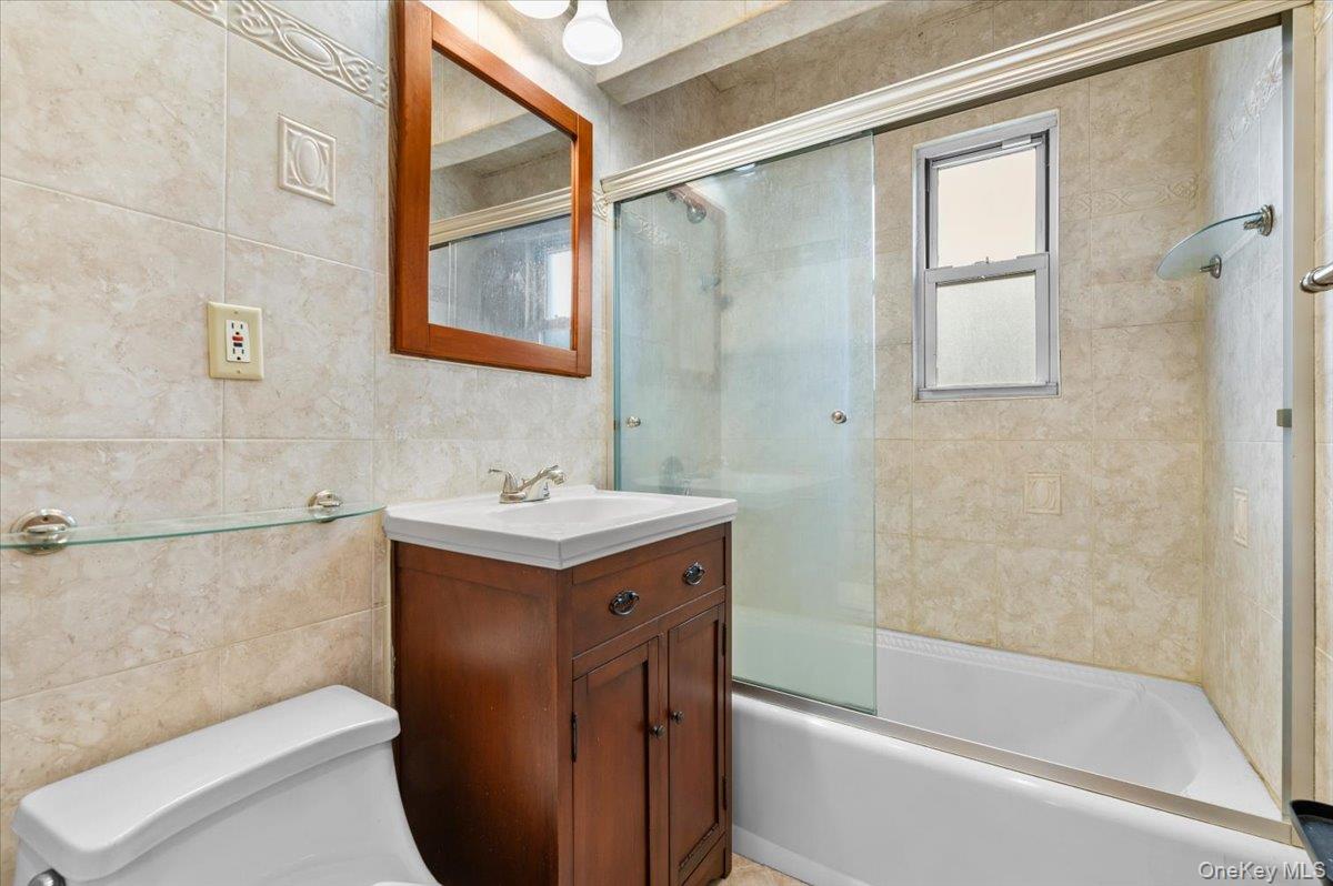 #18 photo, 87-18 Marengo Street, Hollis , NY 11423