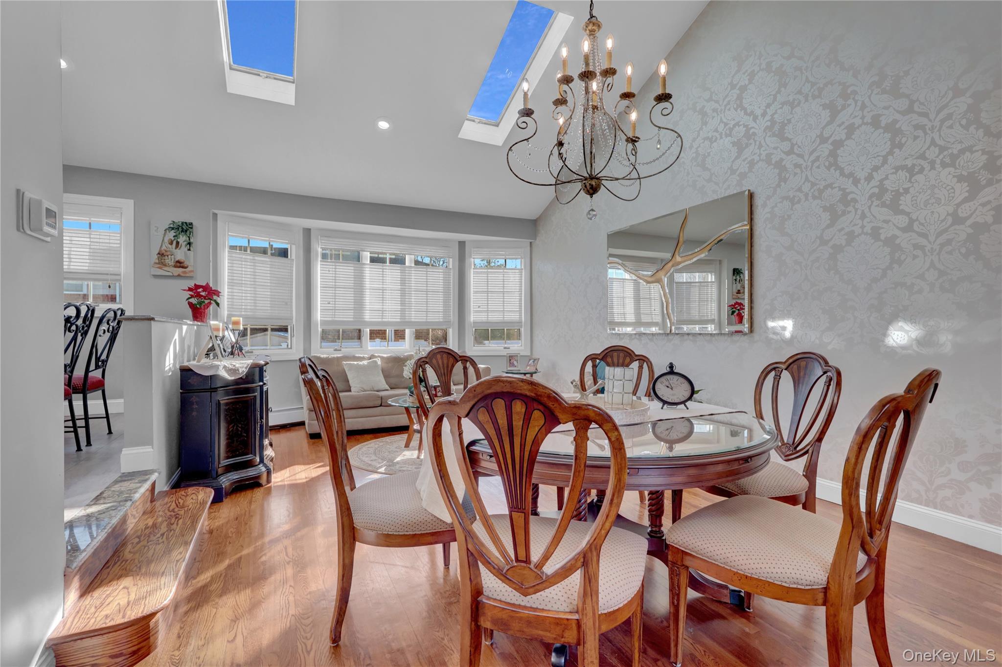 #6 photo, 646 Kildare Crescent, Seaford , NY 11783