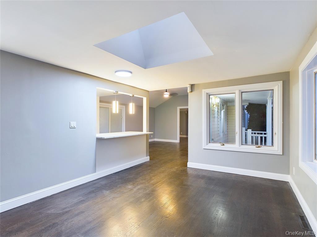 #9 photo, 115 Clinton Avenue, Patchogue , NY 11772