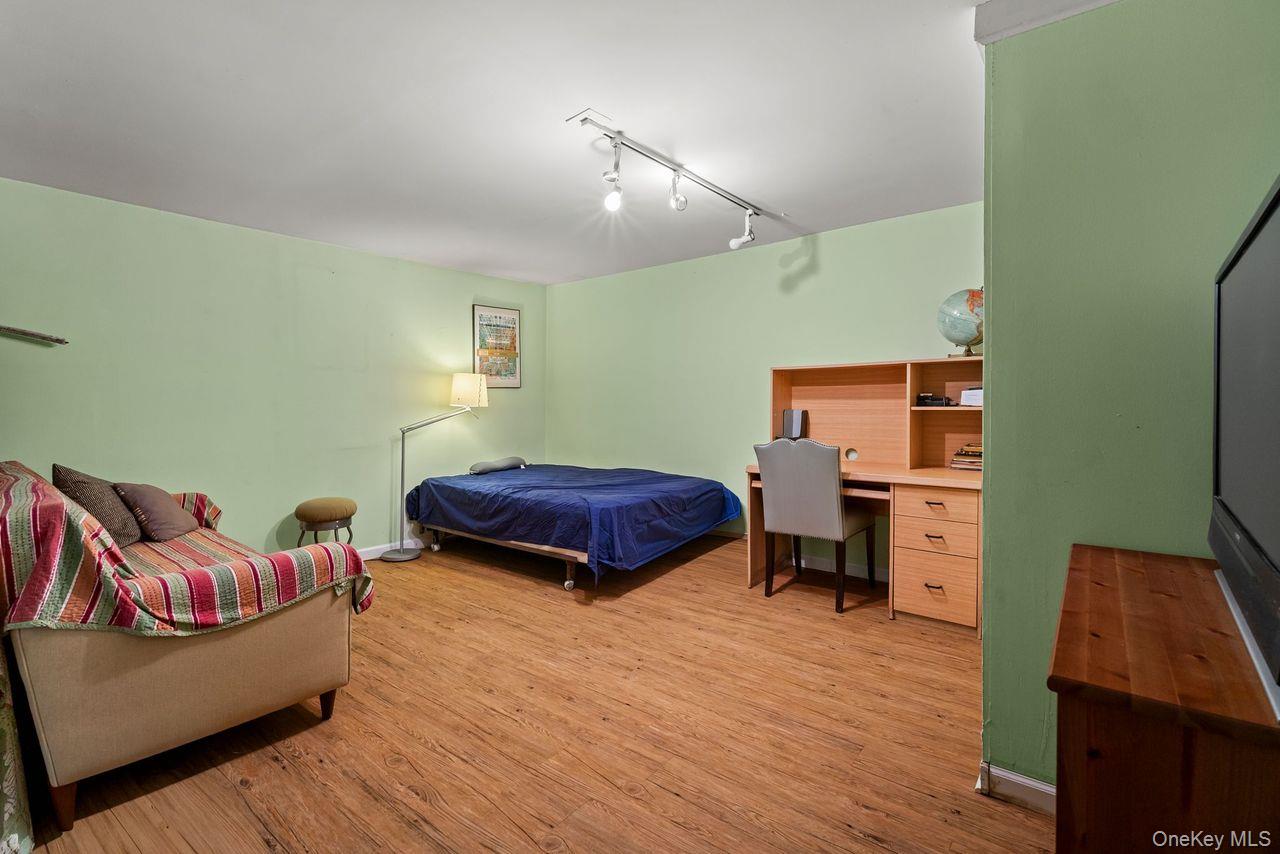 #20 photo, 24058 65th Avenue, Little Neck , NY 11362