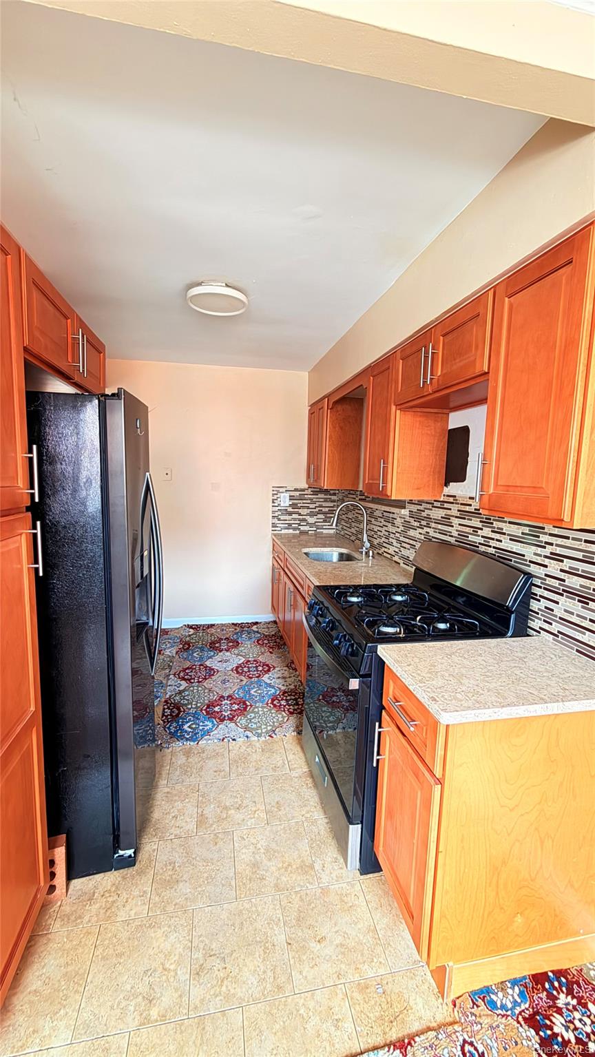 #2 photo, 41-18 149th Pl, Flushing , NY 11355