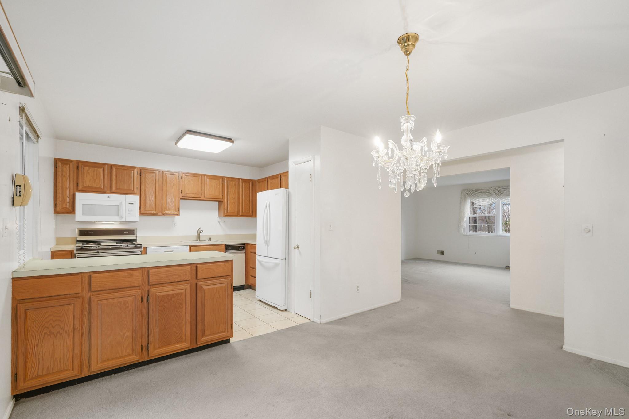 #5 photo, 422 Somerset Drive, Pearl River , NY 10965