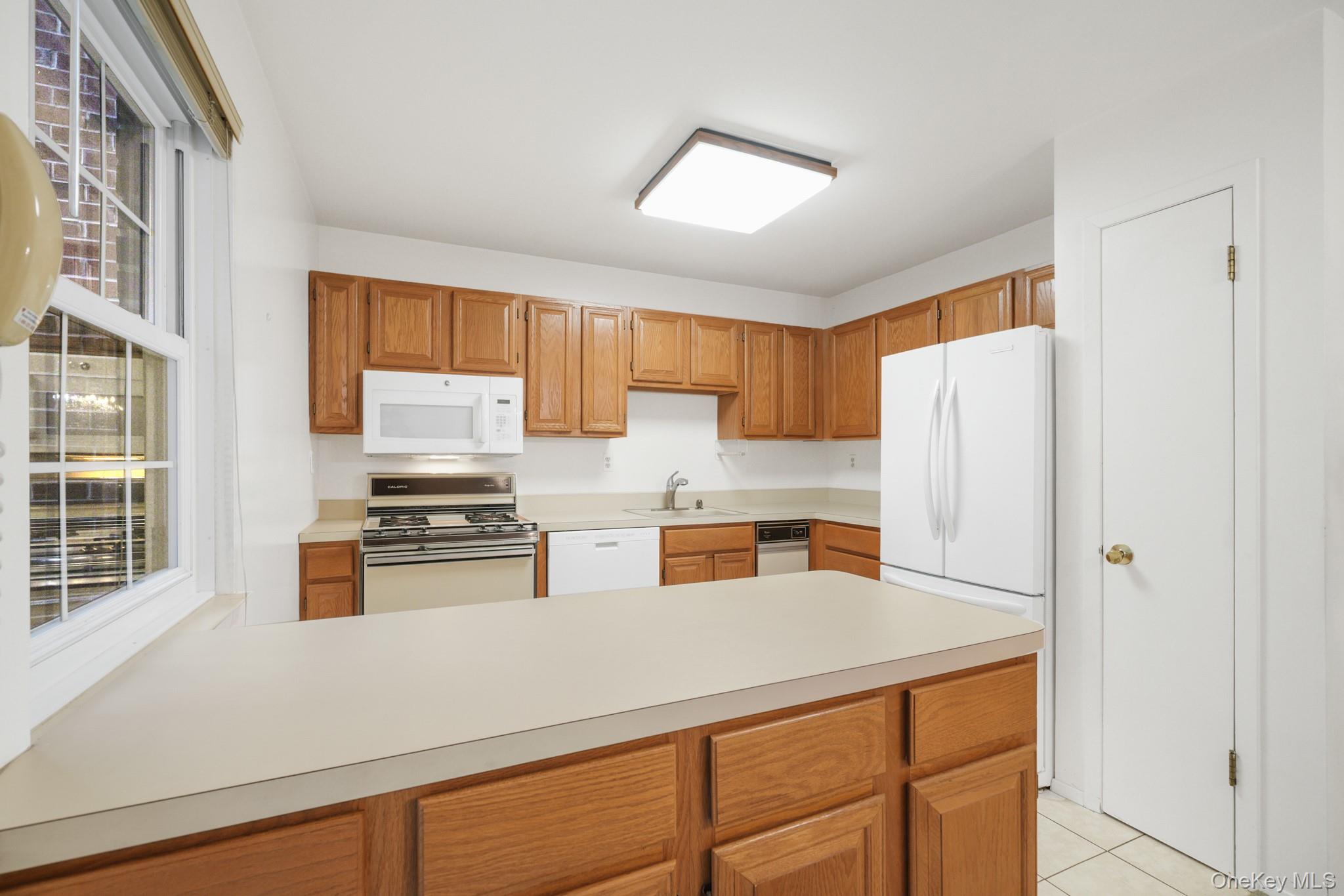 #6 photo, 422 Somerset Drive, Pearl River , NY 10965