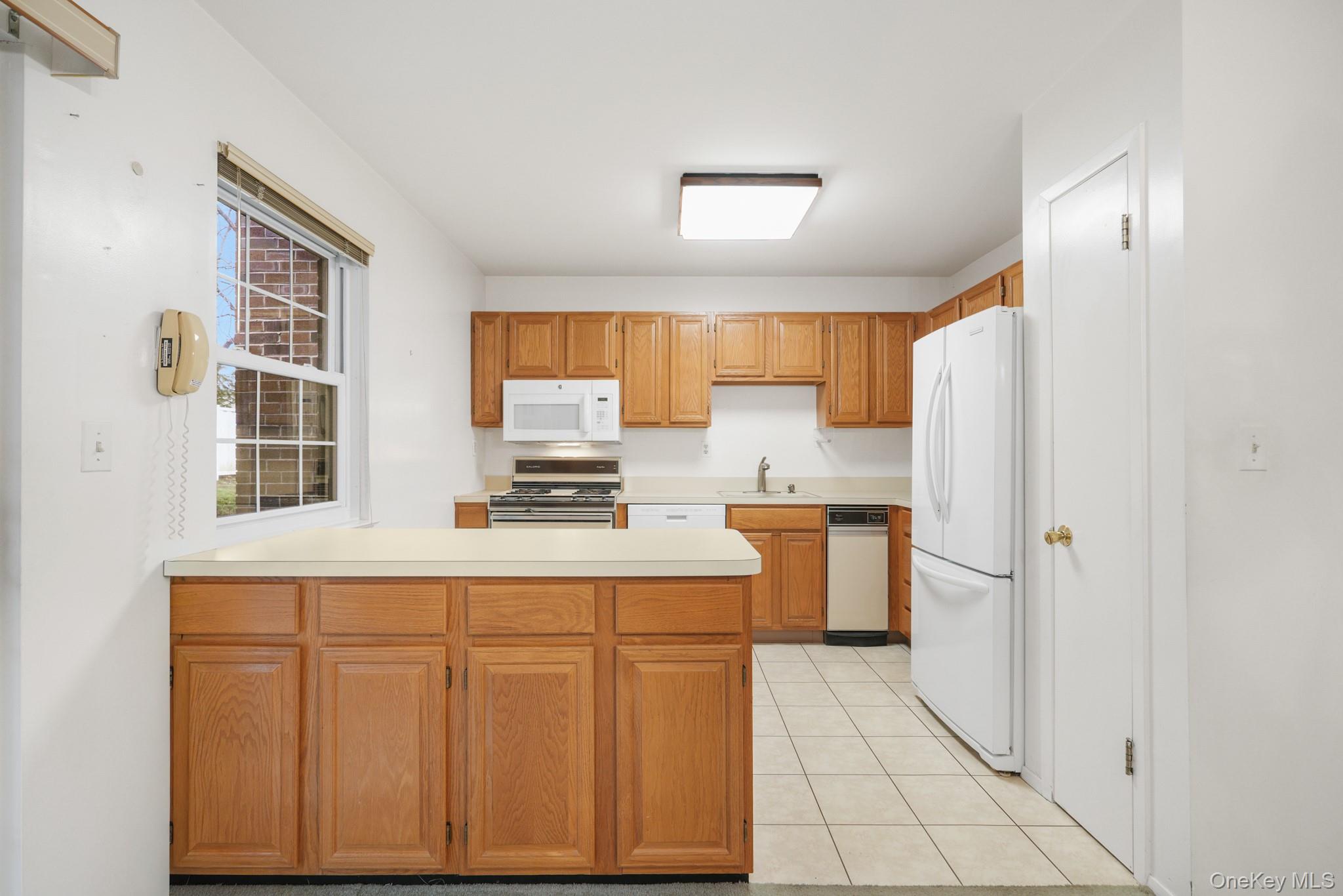 #7 photo, 422 Somerset Drive, Pearl River , NY 10965