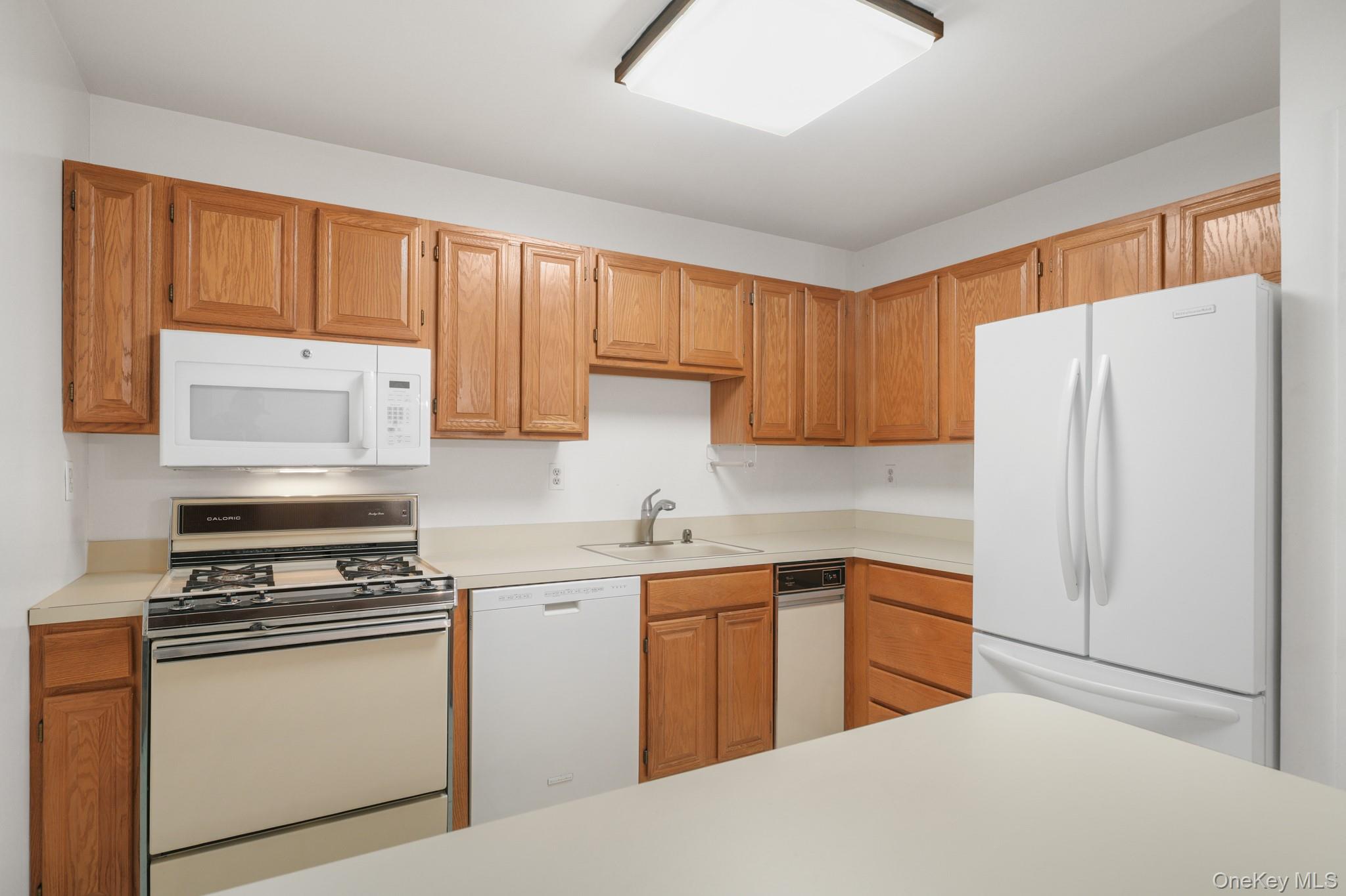 #9 photo, 422 Somerset Drive, Pearl River , NY 10965