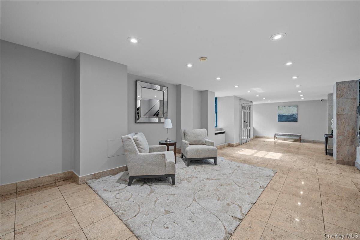 #12 photo, 445 W 240th Street, Bronx , NY 10463