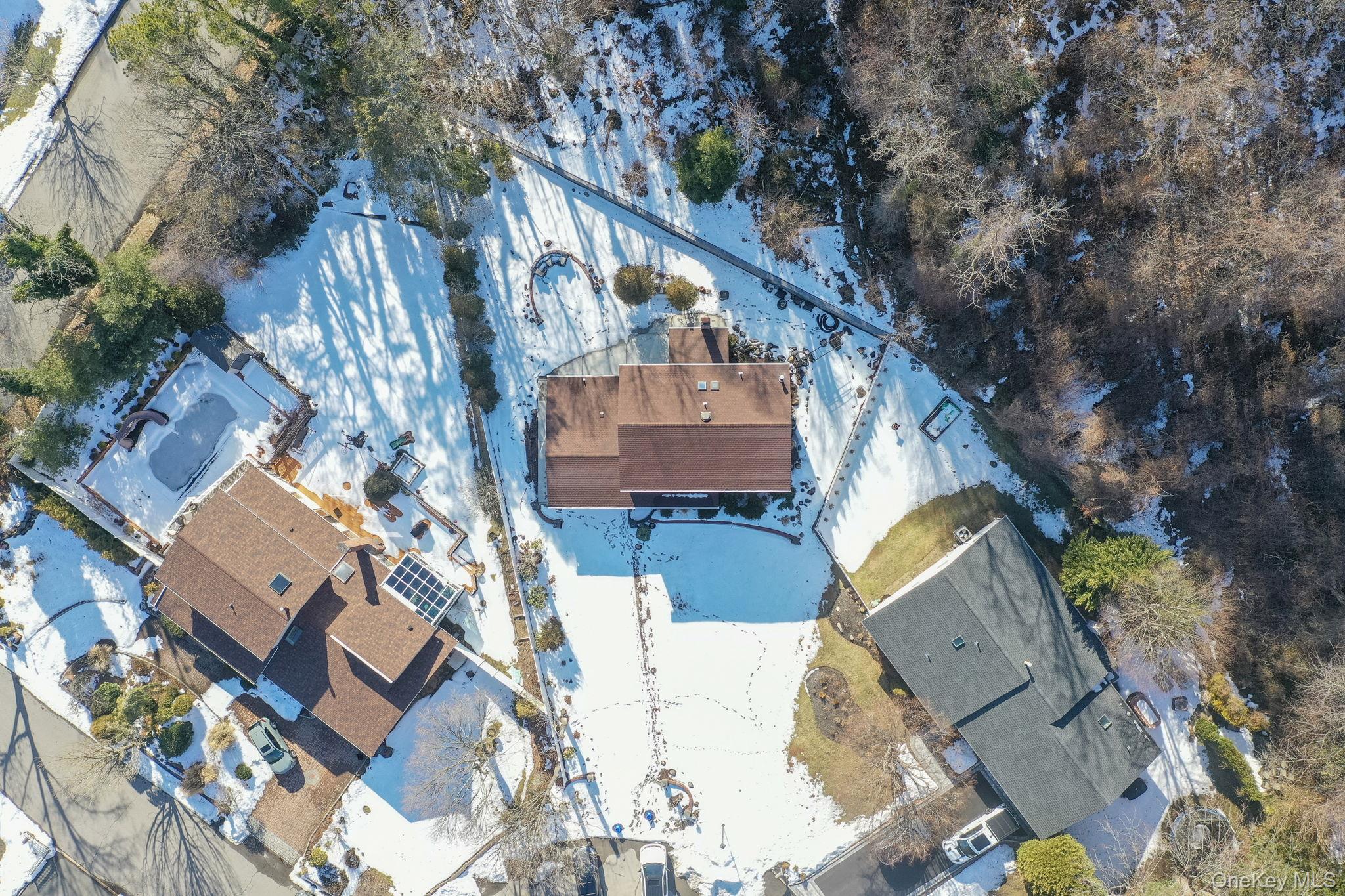 #4 photo, 3 New Jersey Court, Dix Hills , NY 11746
