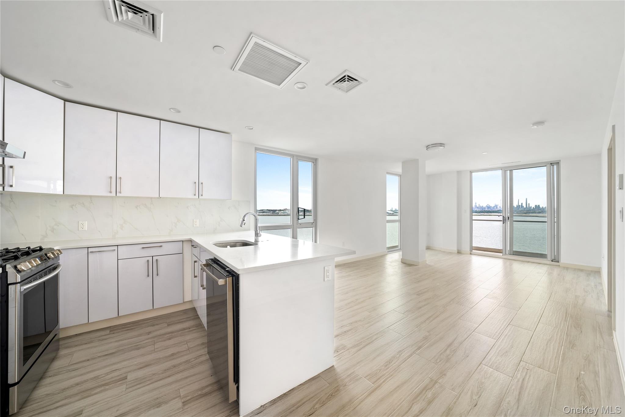 #1 photo, 109-09 15th ave, College Point , NY 11356