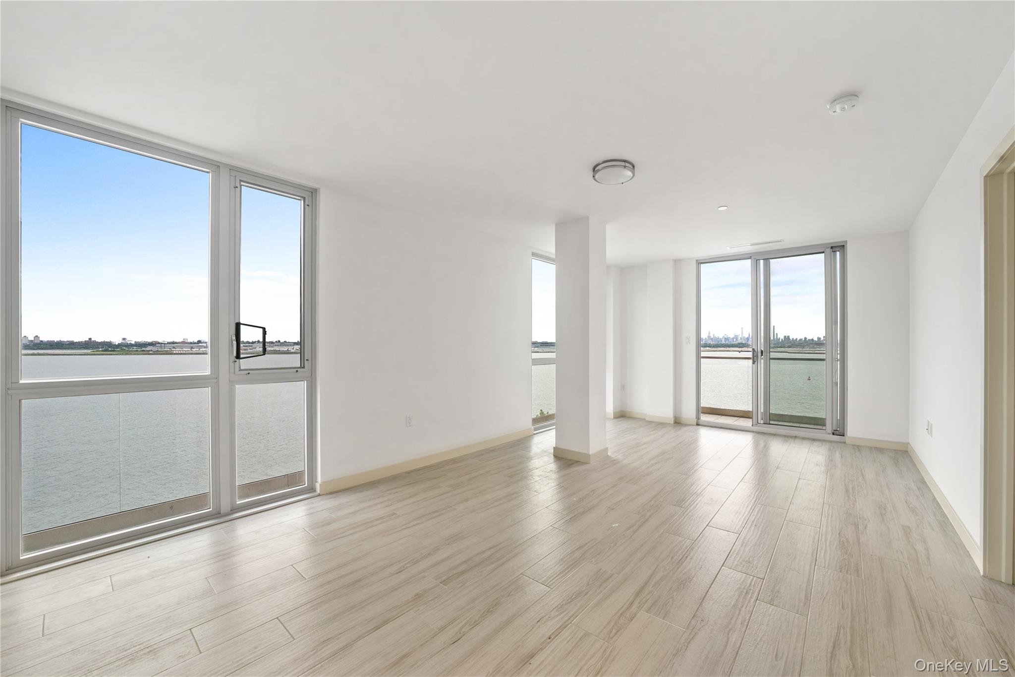 #3 photo, 109-09 15th ave, College Point , NY 11356