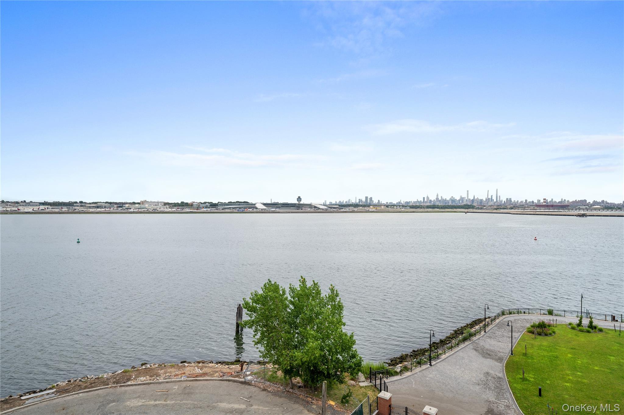 #5 photo, 109-09 15th ave, College Point , NY 11356