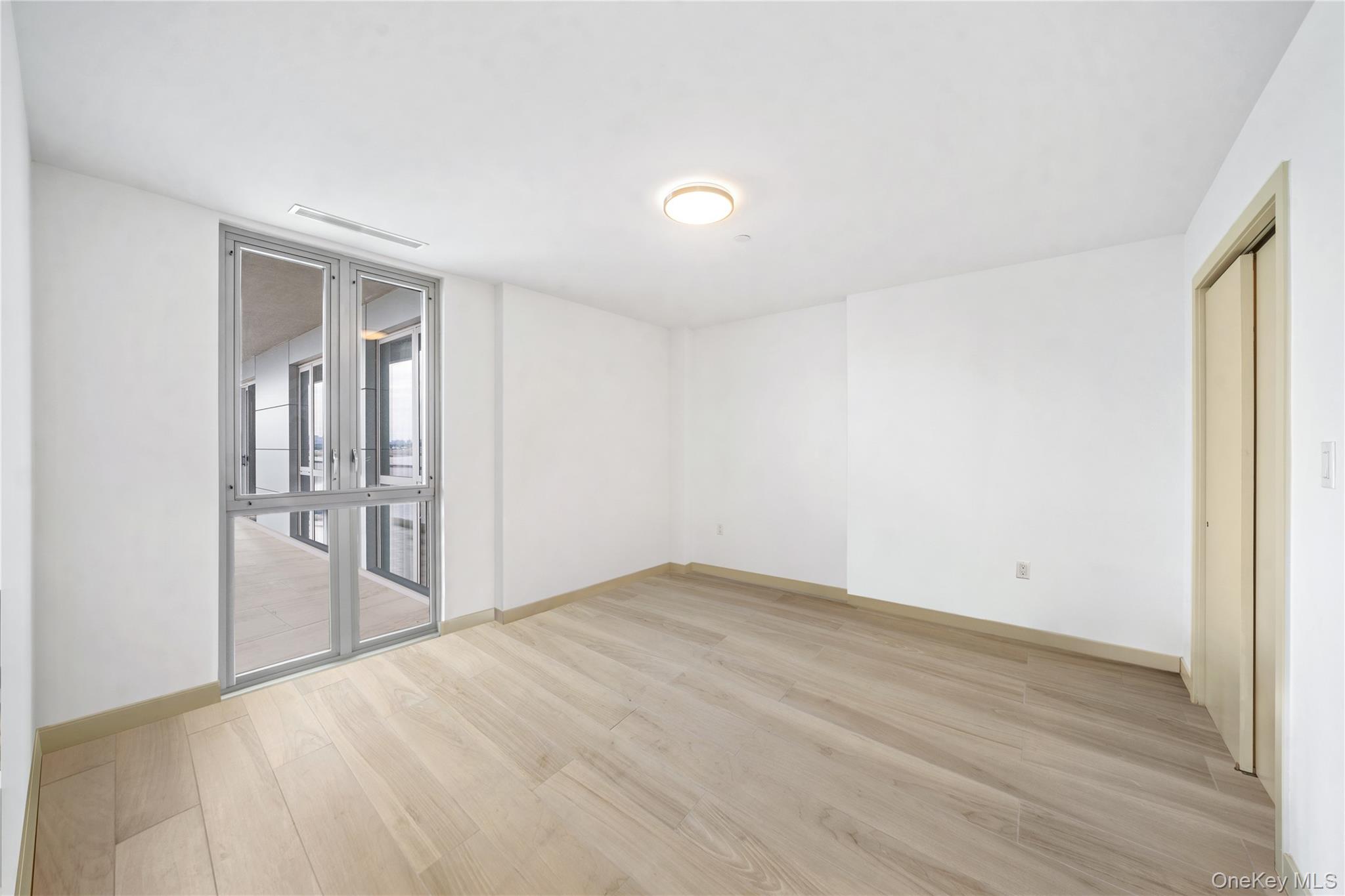 #9 photo, 109-09 15th ave, College Point , NY 11356