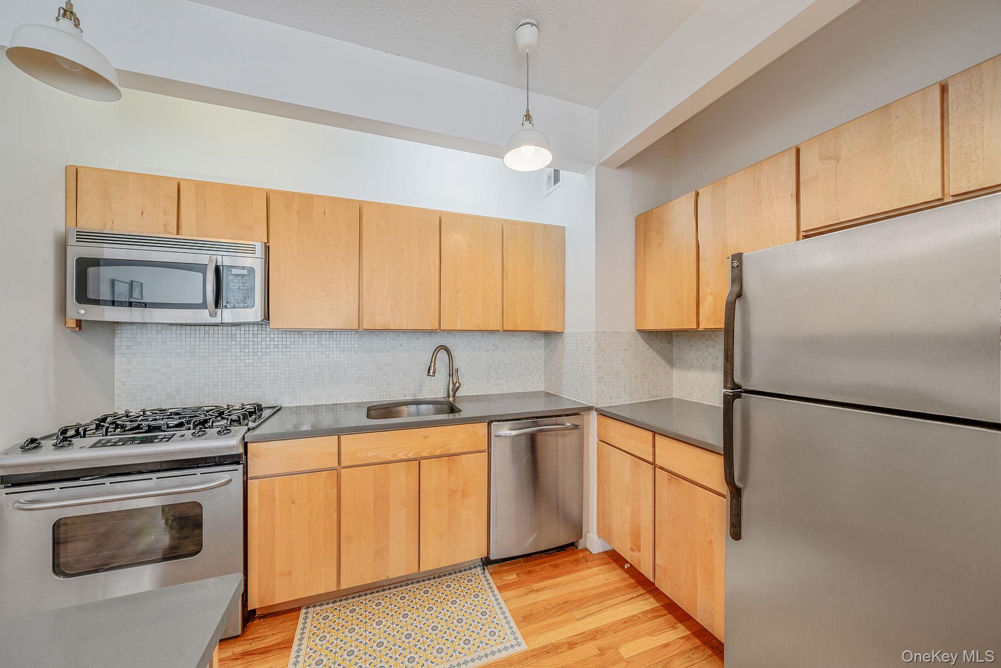 #6 photo, 475 Sterling Place, ব্রুকলিন Brooklyn , NY 11238