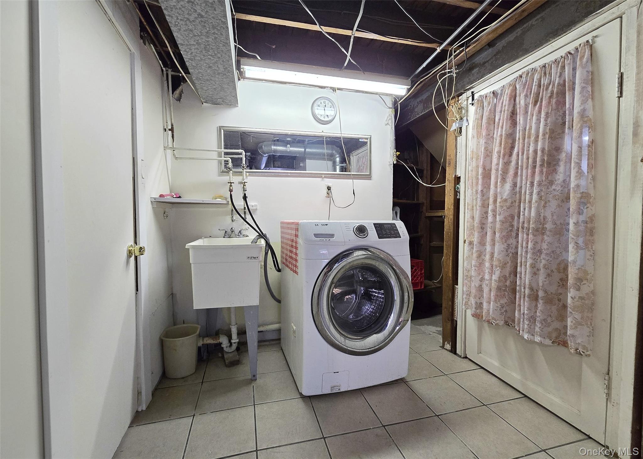 #18 photo, 43 McAlester Avenue, Hicksville , NY 11801