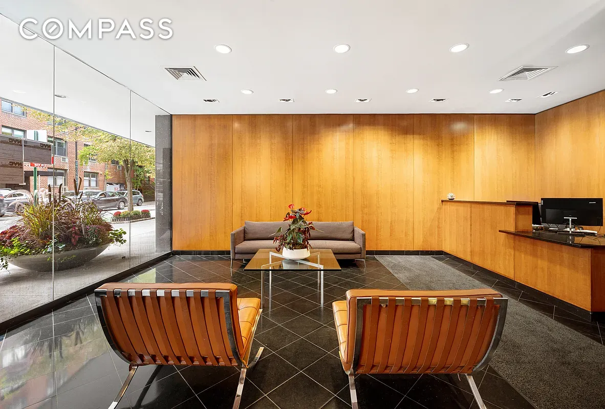 #11 photo, 101 W 12th Street, West Village , NY 10011