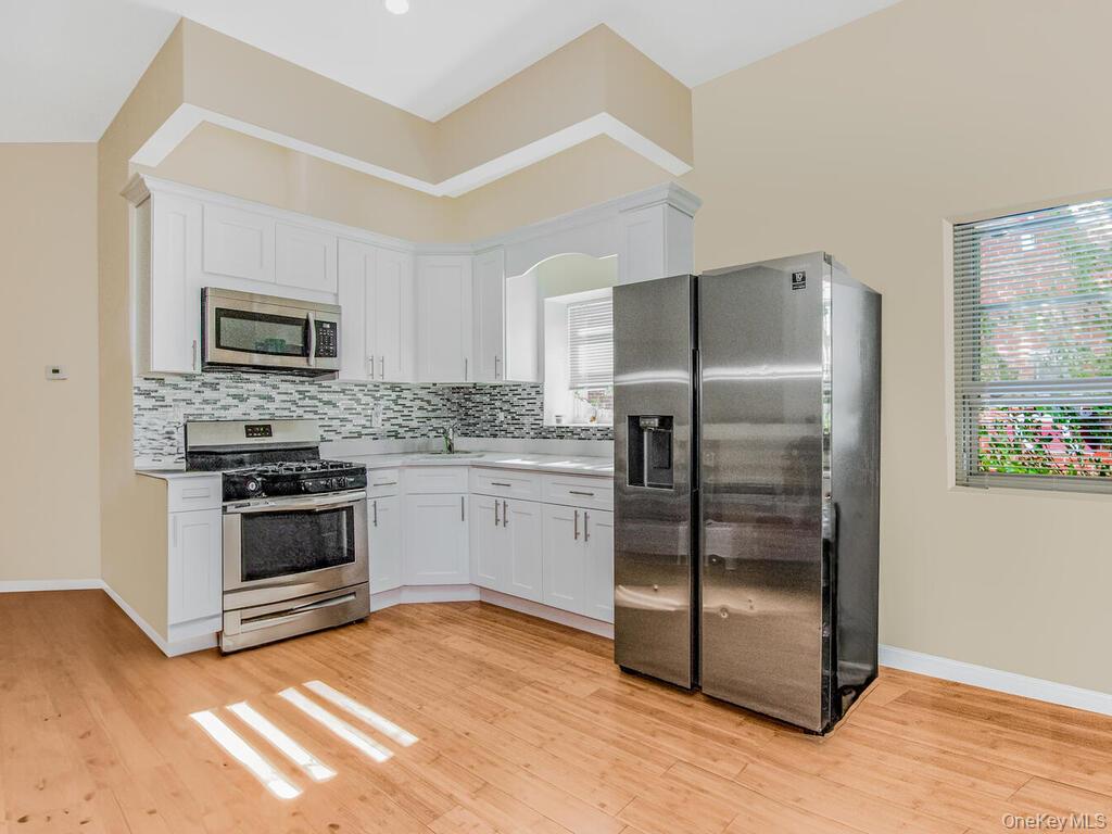 #7 photo, 1283 E 223rd Street, Bronx , NY 10466