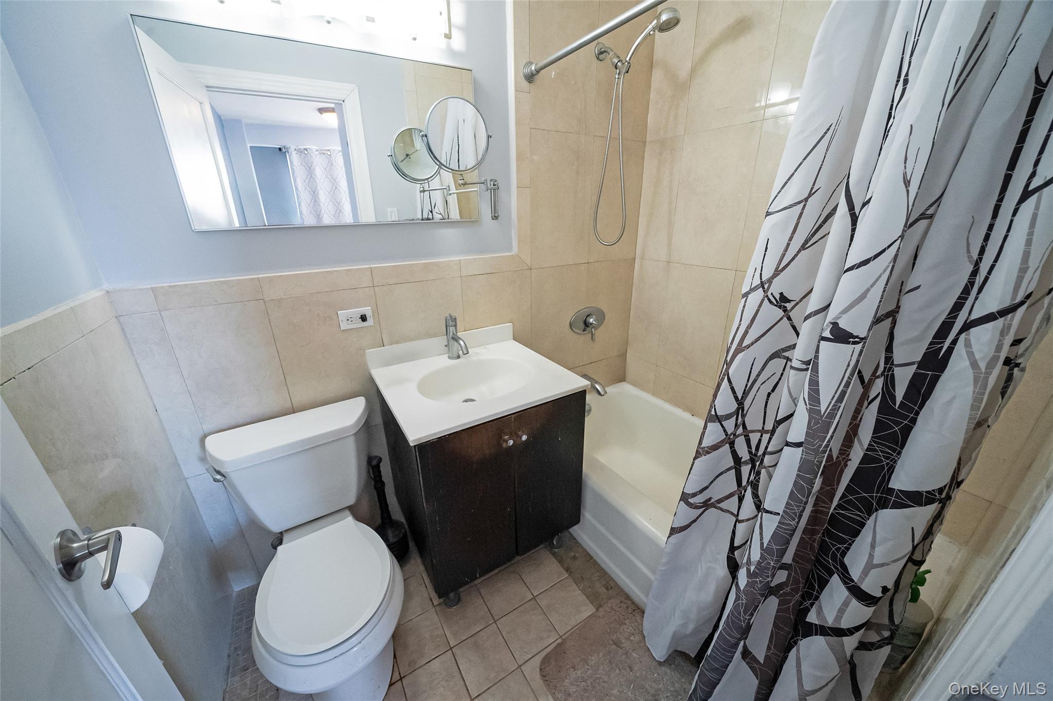 #11 photo, 3731 73rd Street, Jackson Heights , NY 11372