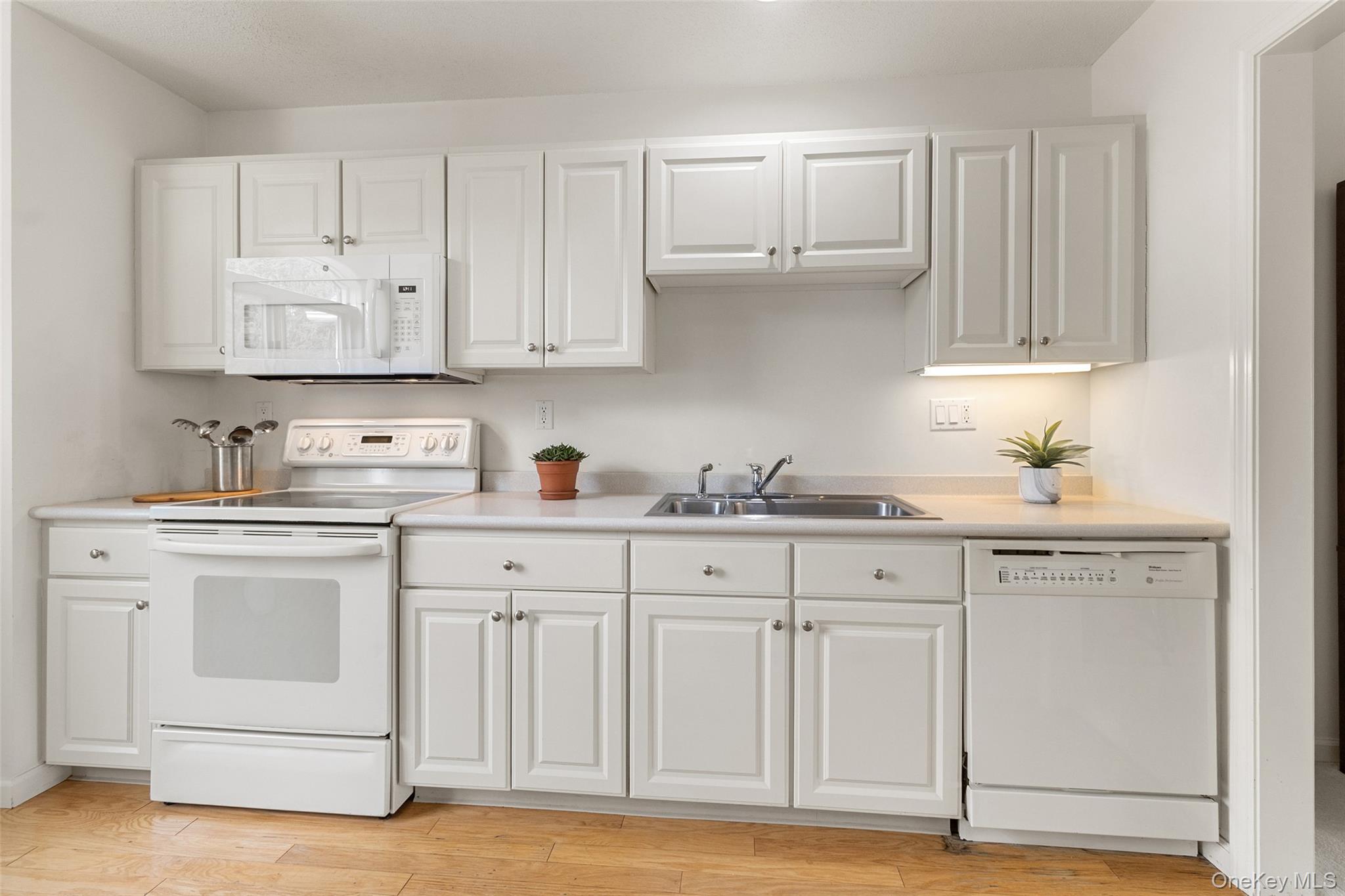 #7 photo, 415 Heritage Hills Drive, Somers , NY 10589