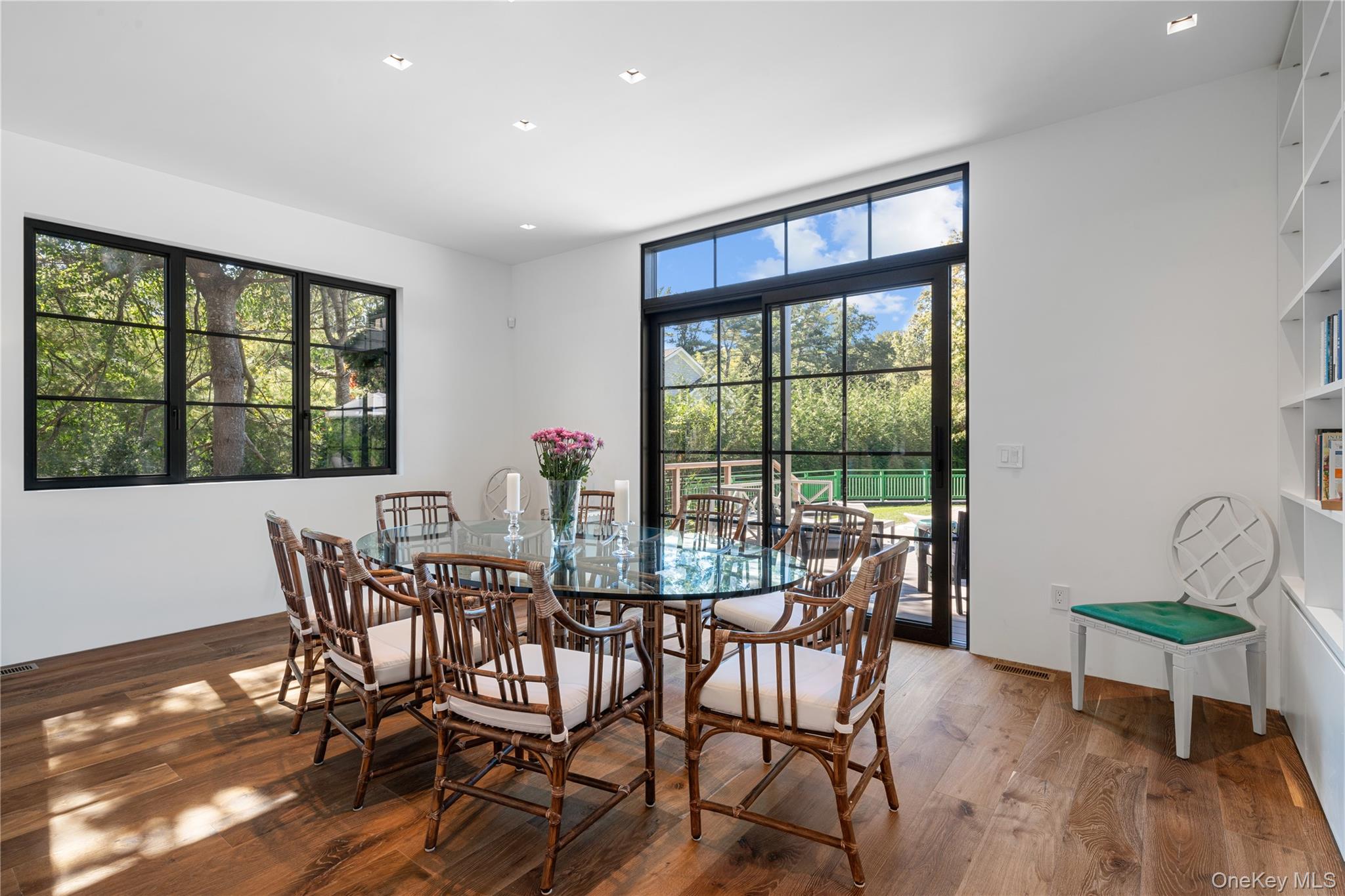 #13 photo, 15 Atterbury Road, Southampton , NY 11968